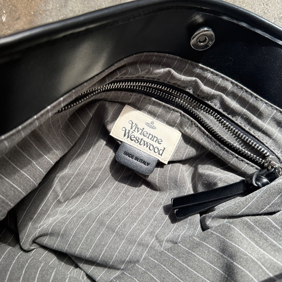 Vivienne Westwood Brand New Bucket Bag w/ Wool and Detachable Strap - Picture 3 of 8